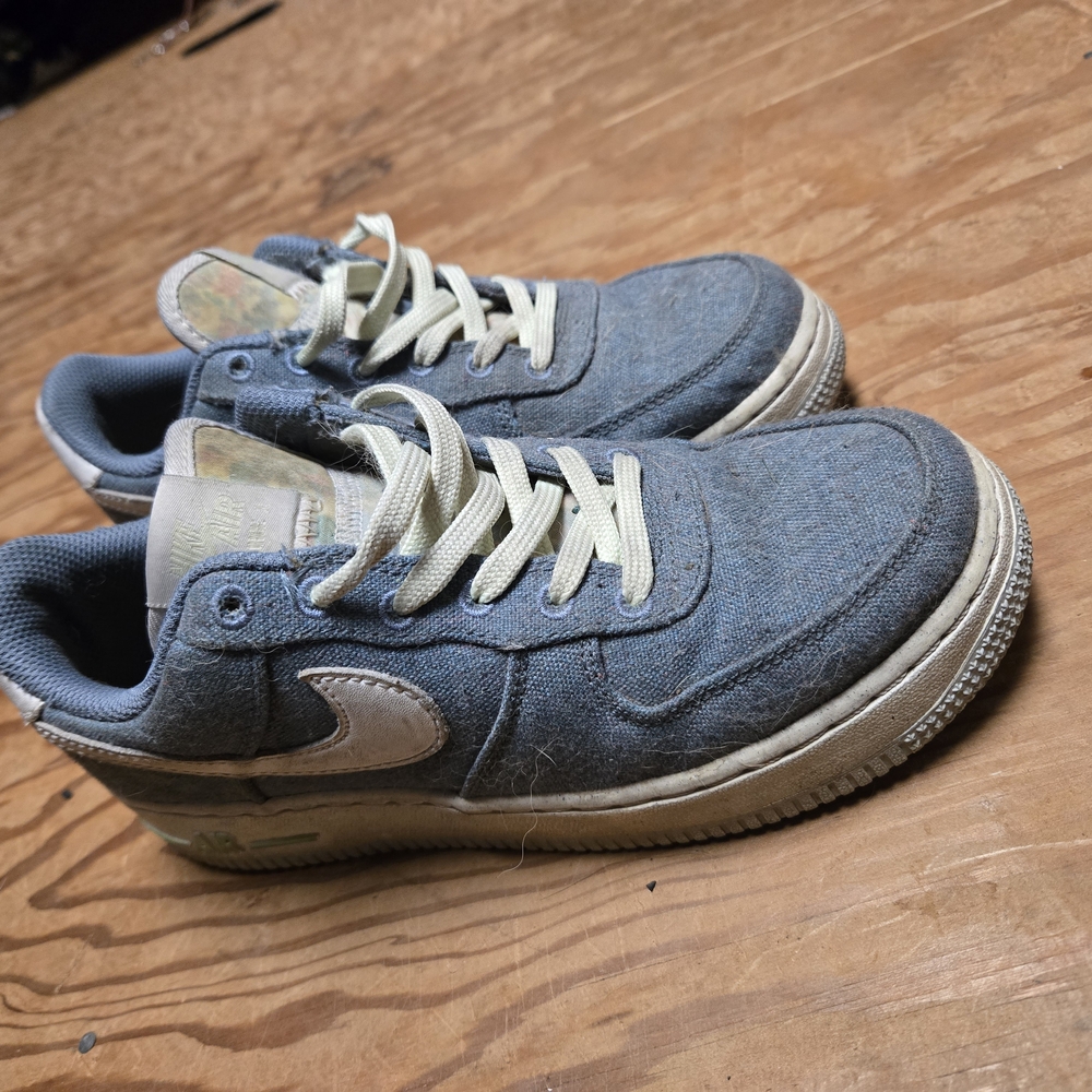 Nike Blue and Cream Women's Sneakers